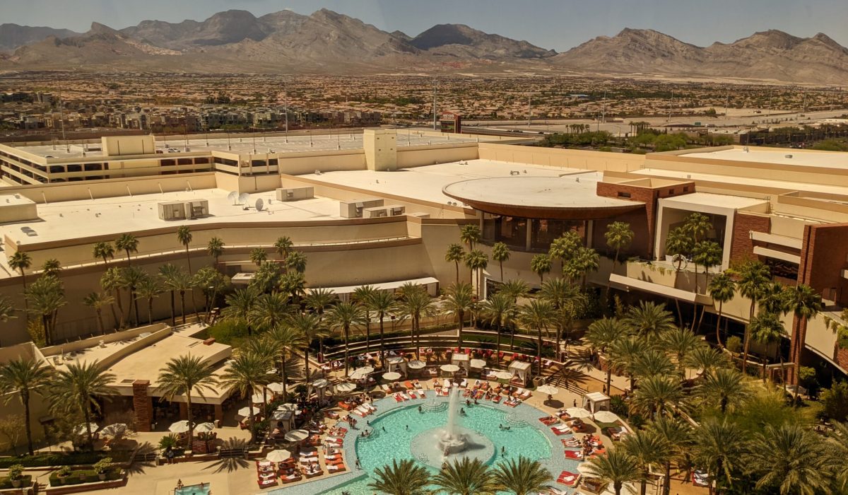 PXL_20220501_203836951